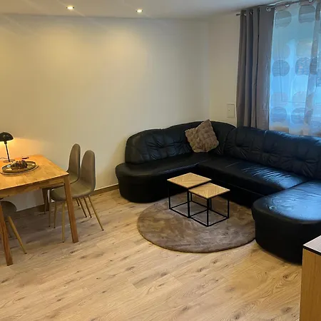 Hukic Mit 2 Schlafzimmer Blankenfelde-Mahlow