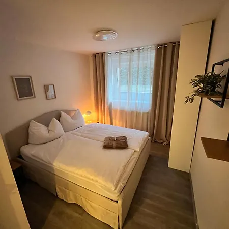 Hukic Mit 2 Schlafzimmer 아파트 *